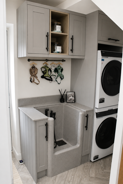 Incredible Dog Shower Nomad: Available Now (S/M) - Image 7