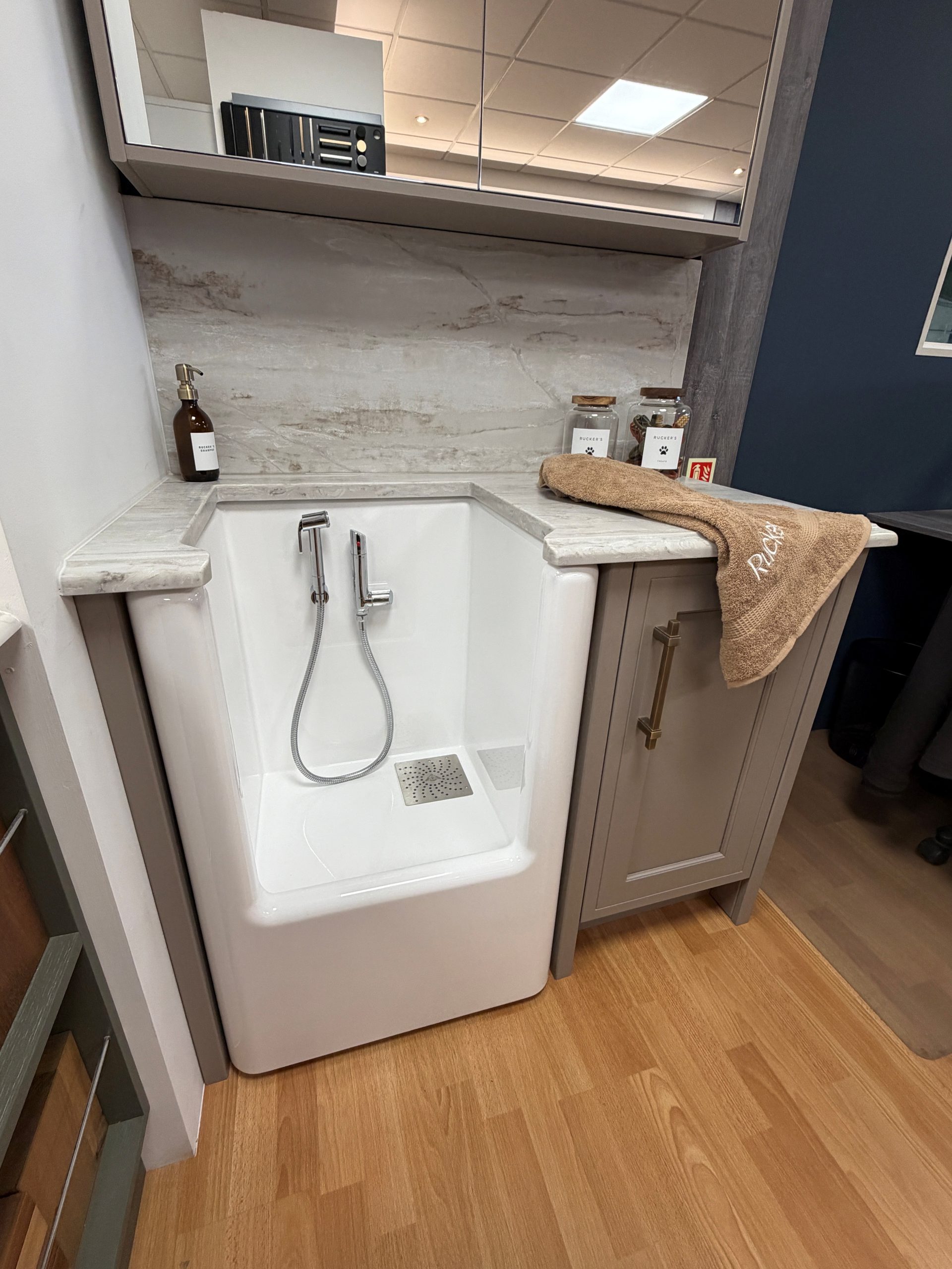 Where to See Our Dog Showers in the UK